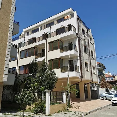Cosy Sea View Apartment Emona 布尔加斯
